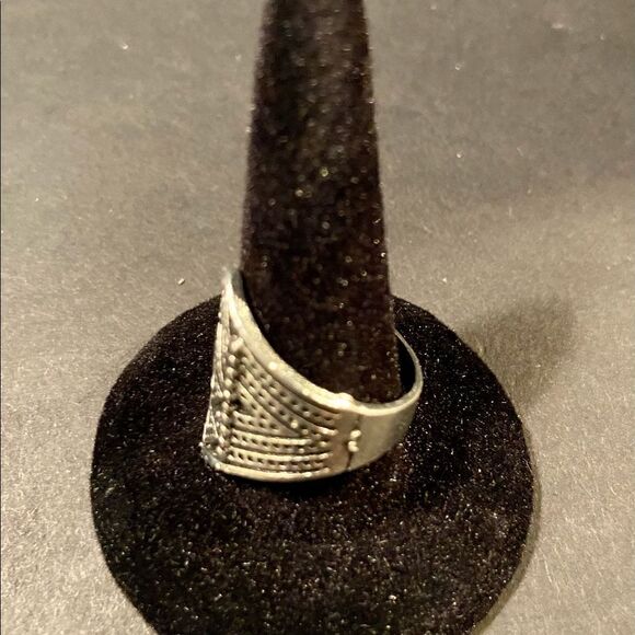 New Boho Fashion Ring Amazing Faux SilverTone Sz 8 - Picture 7 of 9